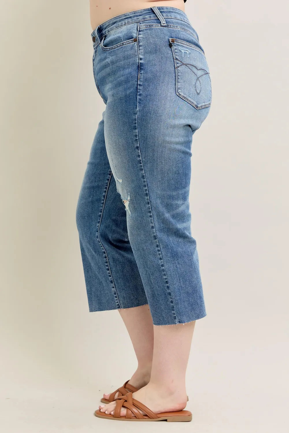 be935866-8e89-444a-8fc2-cb8874a78b87-Max